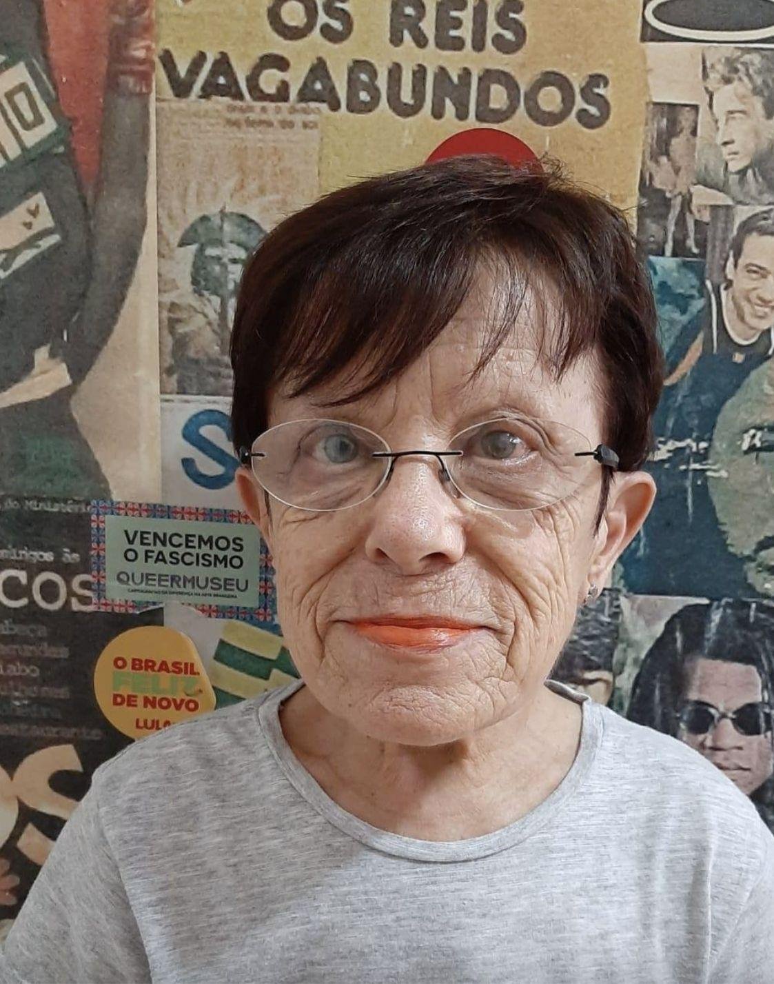 Jornalista e escritora Lelei Teixeira