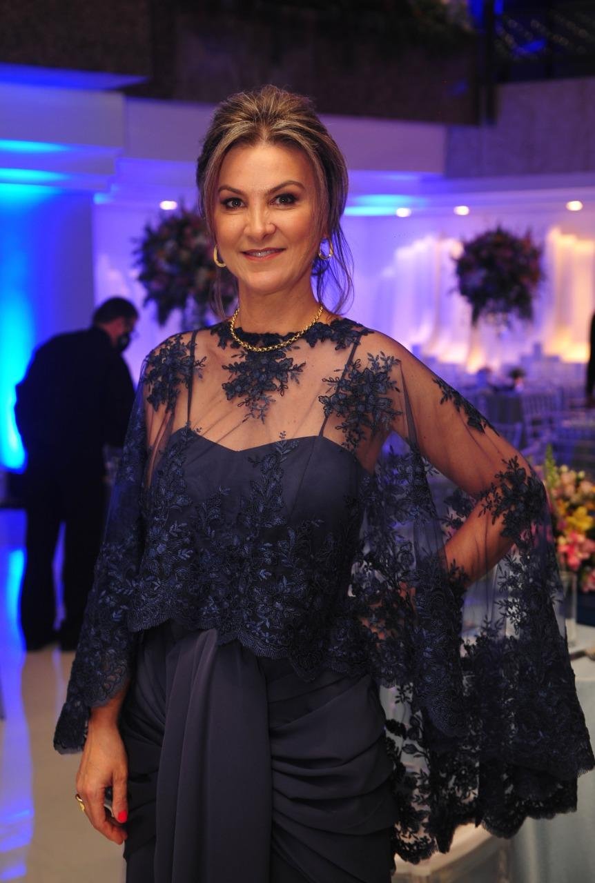 A elegante Giovana Haeser