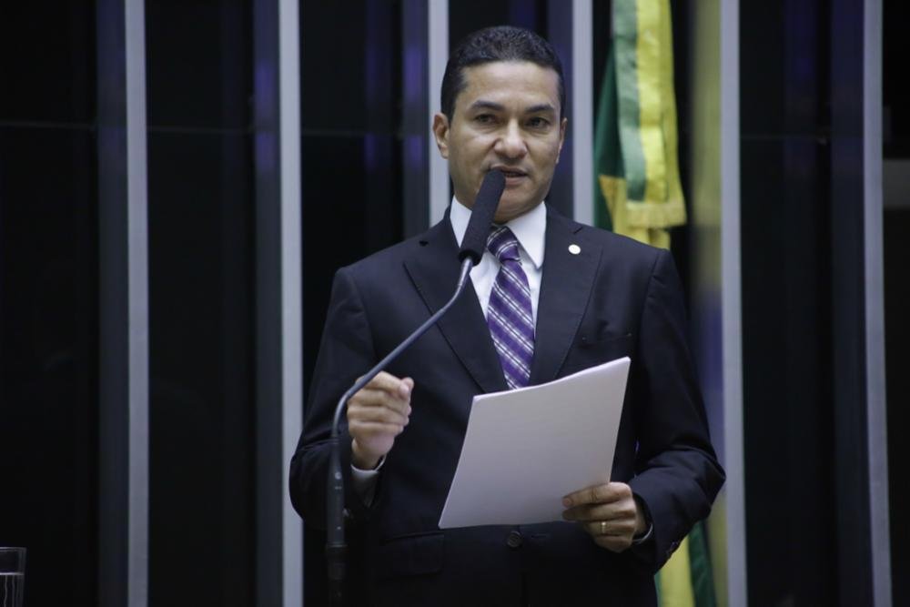 Marcos Pereira foi a tribuna cobrar mais agilidade do Minist&eacute;rio da Economia