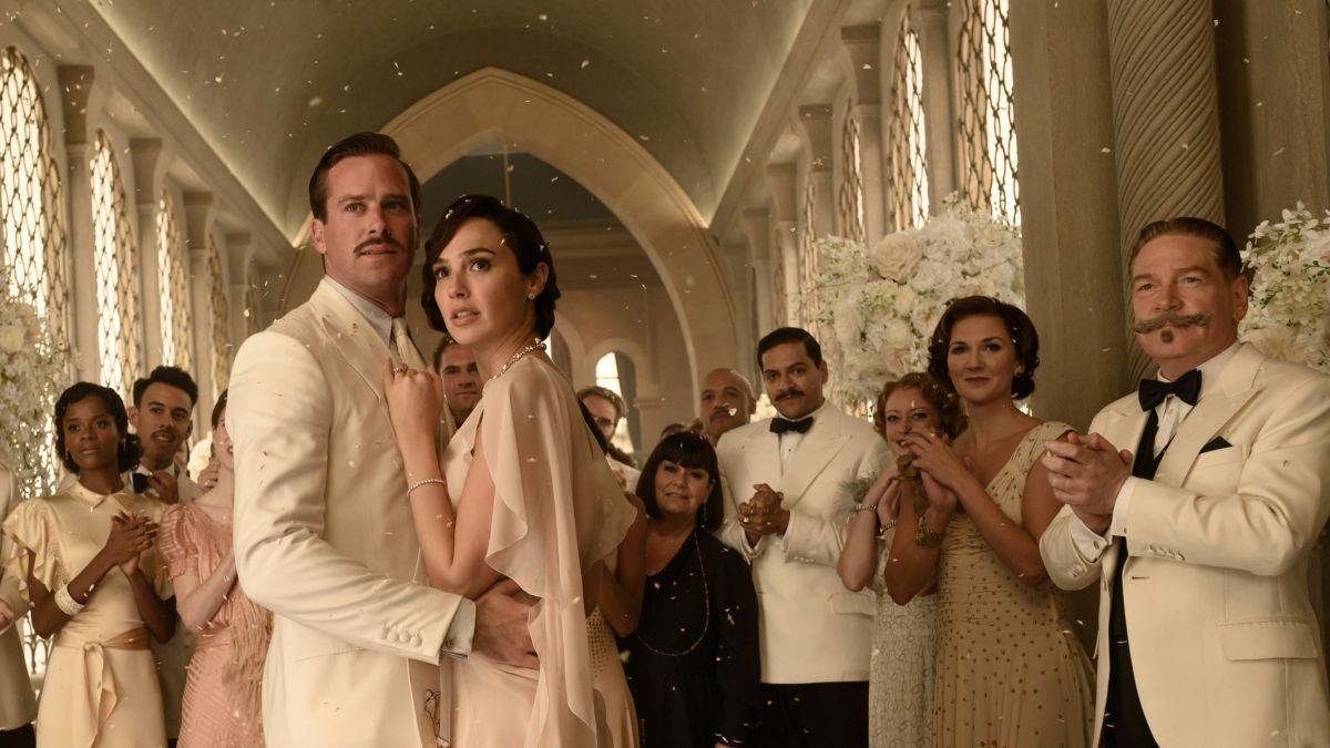 O diretor mant&eacute;m total fidelidade ao romance da dama do crime Agatha Christie