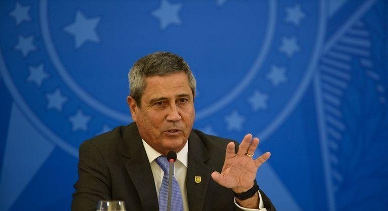 Braga Netto disse que a viagem de Bolsonaro &agrave; R&uacute;ssia n&atilde;o vai impactar a rela&ccedil;&atilde;o do Brasil com a Otan