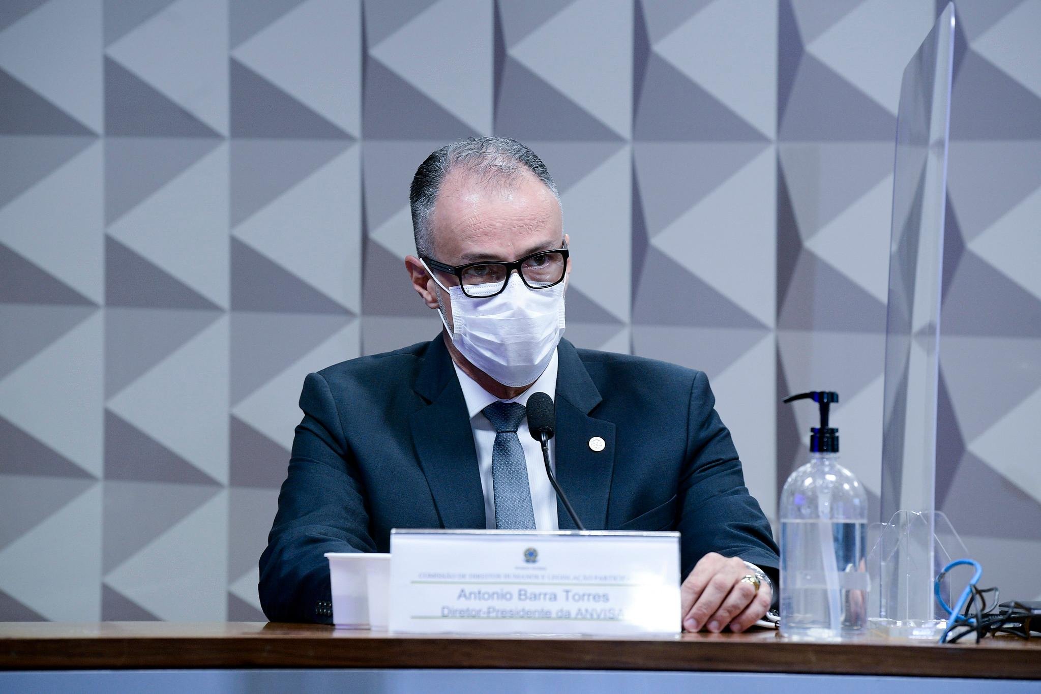 Dossi&ecirc; com todos os relatos foi entregue pelo diretor-presidente da ag&ecirc;ncia, Antonio Barra Torres, aos senadores