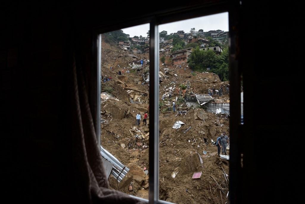 Geradores foram disponibilizados &agrave; prefeitura para atender servi&ccedil;os essenciais na cidade castigada pela chuva