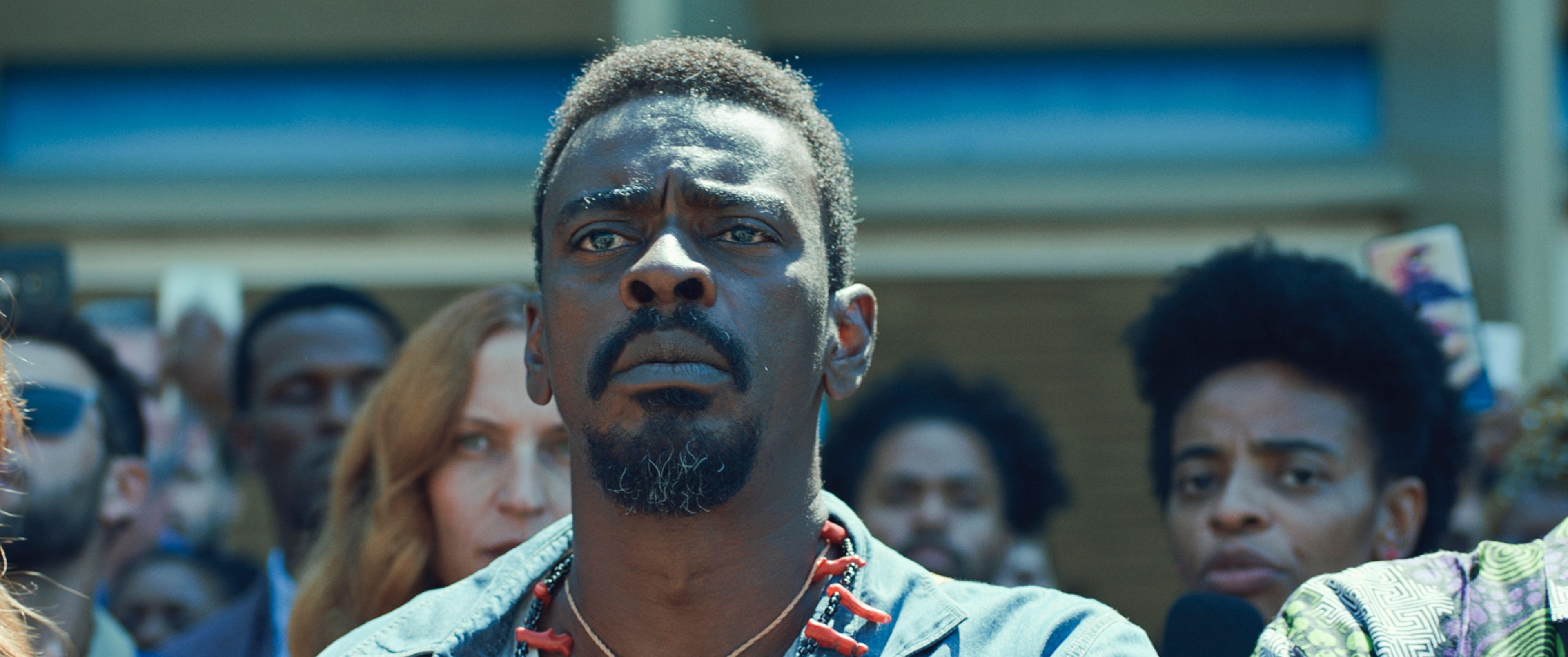 Seu Jorge no filme 'Medida Provis&oacute;ria'