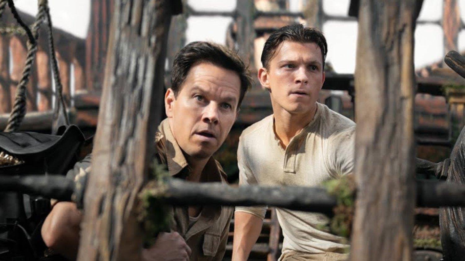 Nathan Drake (Tom Holland) &eacute; recrutado pelo ca&ccedil;ador de tesouros Victor Sullivan (Mark Wahlberg) para recuperar uma fortuna perdida h&aacute; 500 anos