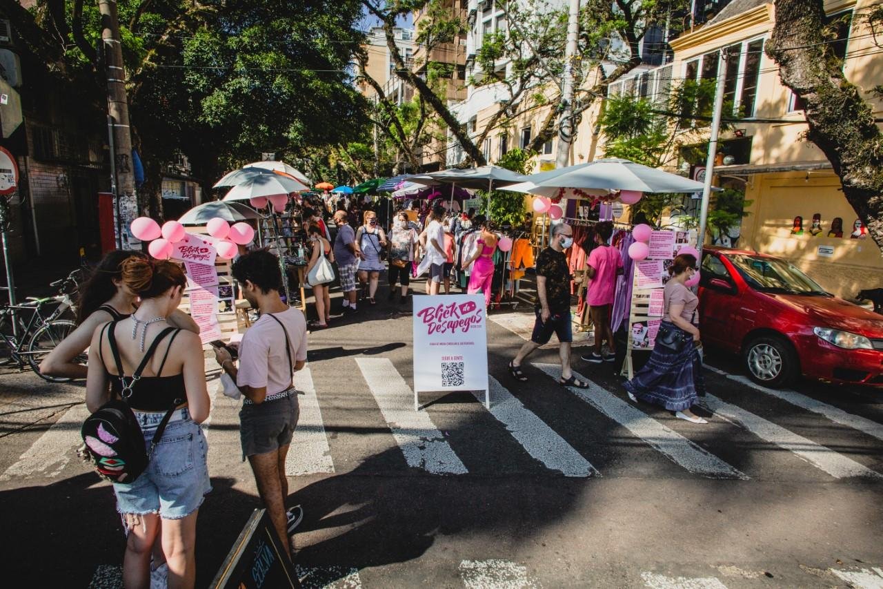 A feira conta com 50 expositores entre moda circular, sustent&aacute;vel e autoral