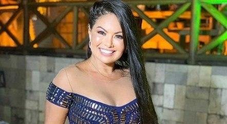 Paulinha Abelha segue intubada