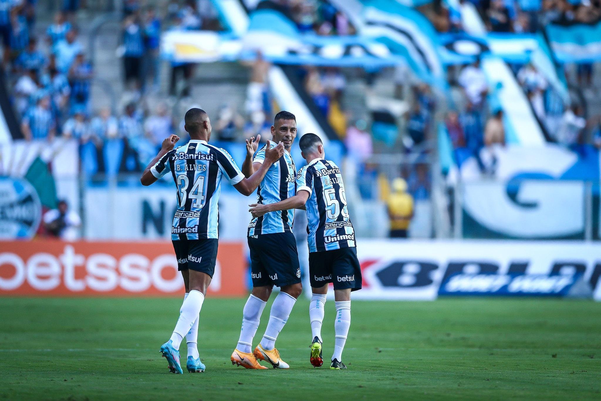 Atacante marcou primeiro gol na vit&oacute;ria na Arena
