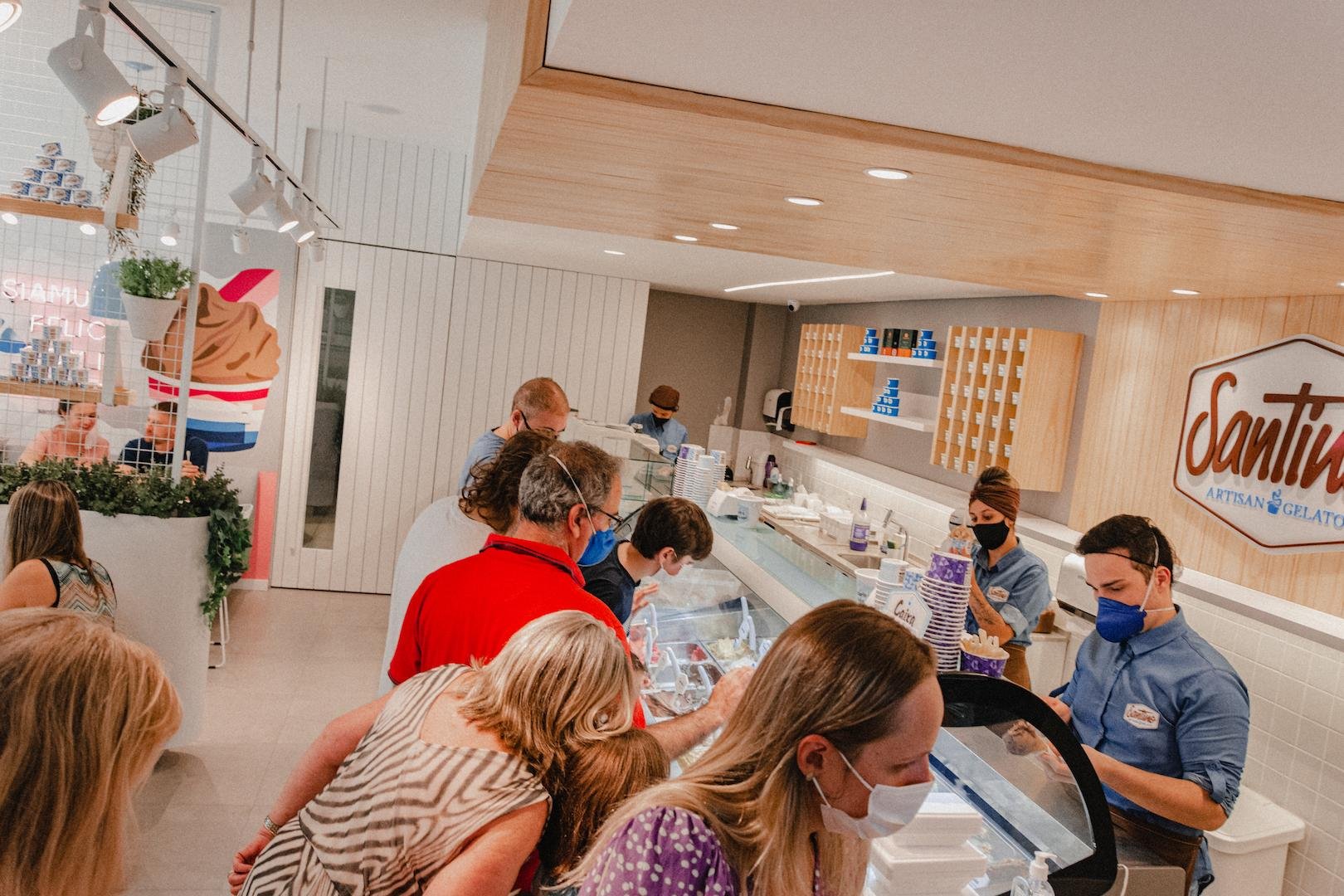 A Santino Artisan Gelato focada no sorvete italiano, o gelato, chega &agrave; capital ga&uacute;cha com seus mais de 60 sabores com receitas pr&oacute;prias