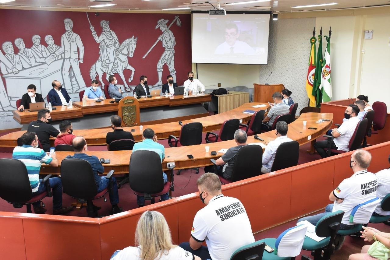 A audi&ecirc;ncia de forma presencial e virtual foi realizada na C&acirc;mara de Vereadores