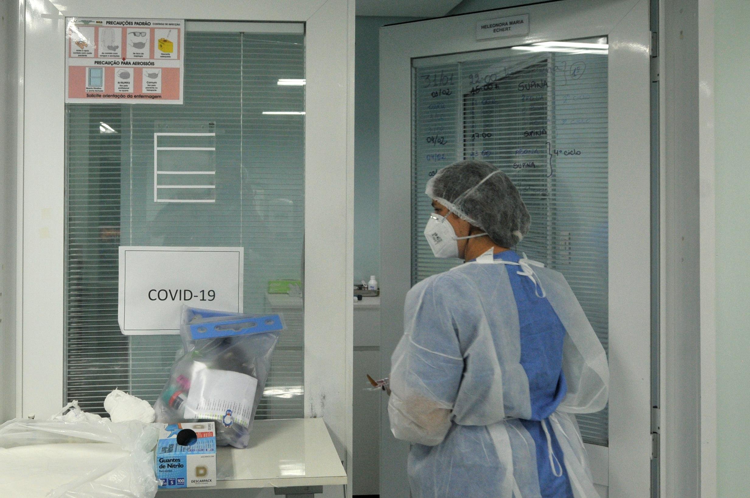 Casos avan&ccedil;am, mas interna&ccedil;&otilde;es apresentam estabilidade em Porto Alegre