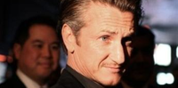 Sean Penn está em Kiev filmando um documentário sobre a invasão russa