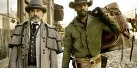 Os atores Christoph Waltz e Jamie Foxx contracenam em 'Django Livre'