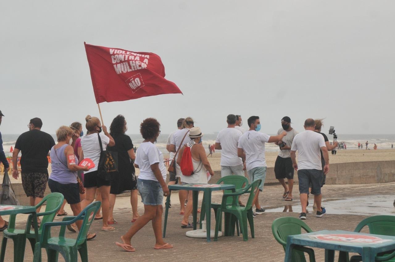 Grupo distribuiu panfletos em Torres, Cap&atilde;o da Canoa e Imb&eacute;