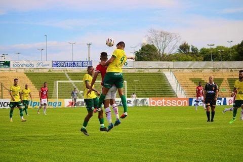 Com placar de 3 a 1, time de Erechim ultrapassou Gr&ecirc;mio na tabela do campeonato estadual