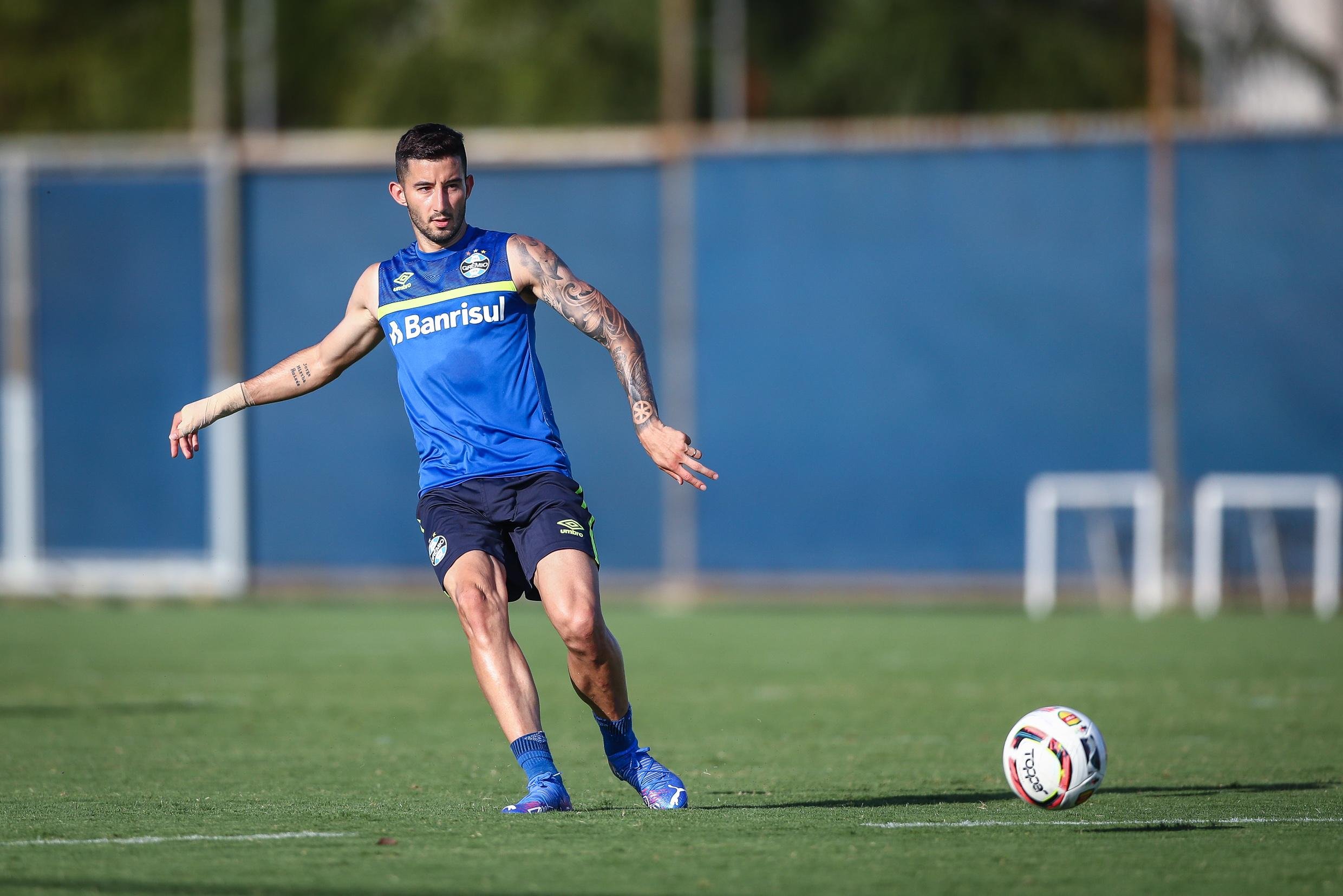 Villasanti vai estar em campo na primeira partida da decis&atilde;o