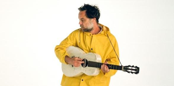 Rodrigo Amarante prepara um show do &aacute;lbum 'Drama' (2021) para apresentar no palco do Coala Festival