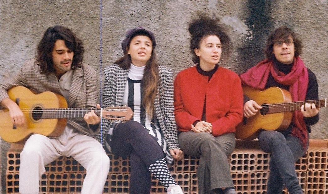 Bala Desejo &eacute; formado por Z&eacute; Ibarra, Julia Mestre, Dora Morelenbaum e Lucas Nunes