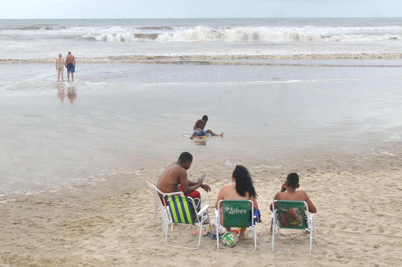 Litoral ter&aacute; dia para aproveitar na praia