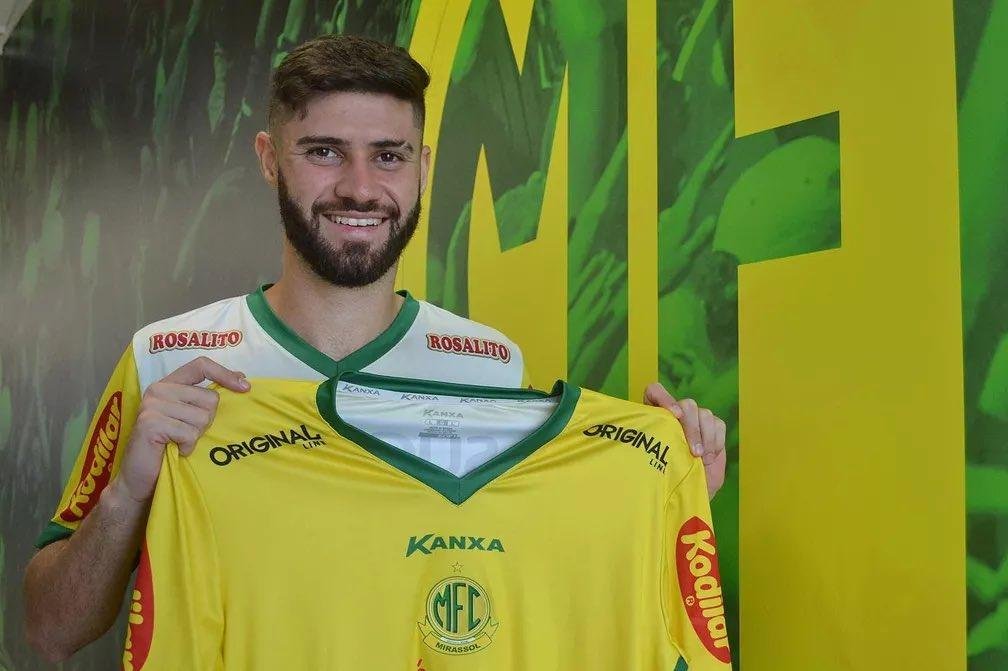 Fabricio Daniel est&aacute; na mira do Gr&ecirc;mio