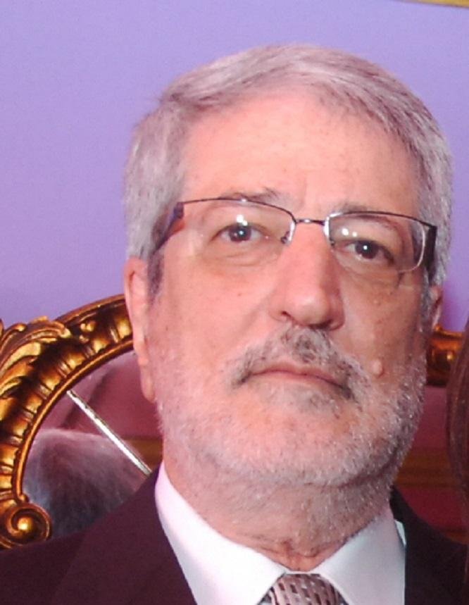 O criativo e divertido Dirceu Russi est&aacute; &agrave; frente do projeto