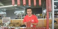 Alisson Piuco, da Agroindústria Piuco, de Ronda Alta, acredita que vai vender 200 quilos de salame na feira de Não-Me-Toque