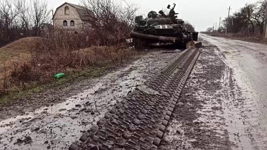 For&ccedil;as russas fazem cerco em Mariupol