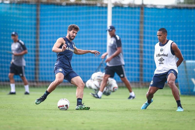 Lucas Silva deve ser titular no Gre-Nal