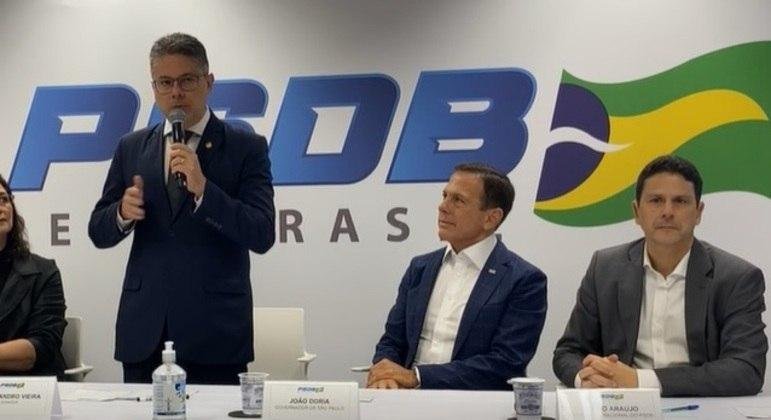 Vieira criticou o populismo, que disse ser "o caminho mais f&aacute;cil", e elogiou o partido no qual se filiou
