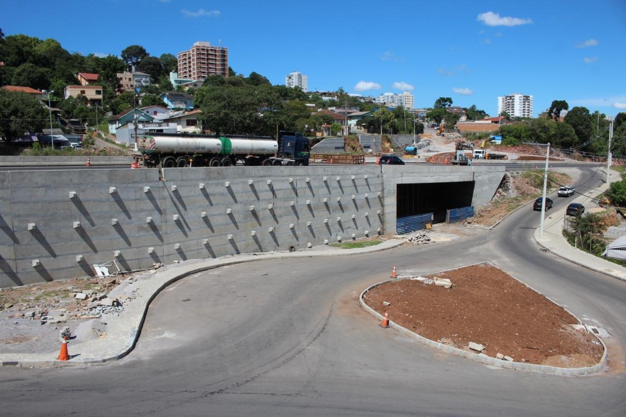Obras da constru&ccedil;&atilde;o na zona Norte da cidade est&atilde;o 70% conclu&iacute;das