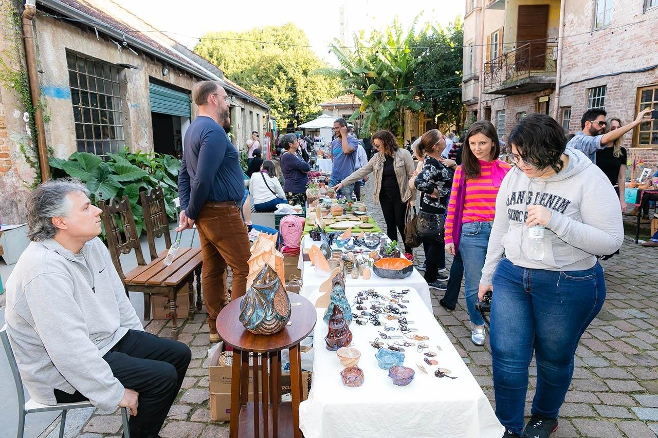 Casa de Cultura Mario Quintana ser&aacute; palco das atividades da 8&ordf; Feira de Cer&acirc;mica Art&iacute;stica e Utilit&aacute;ria, que reunir&aacute; a produ&ccedil;&atilde;o de mais de 30 artistas e ateli&ecirc;s do RS e do 4&ordm; Festival do Barro, que ser&aacute; realizado neste final de semana.