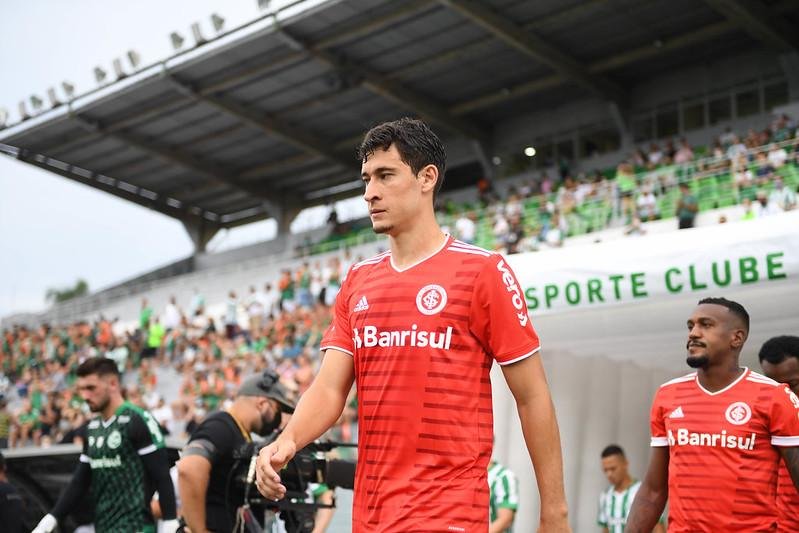Rodrigo Dourado n&atilde;o est&aacute; nos planos do Inter para a temporada