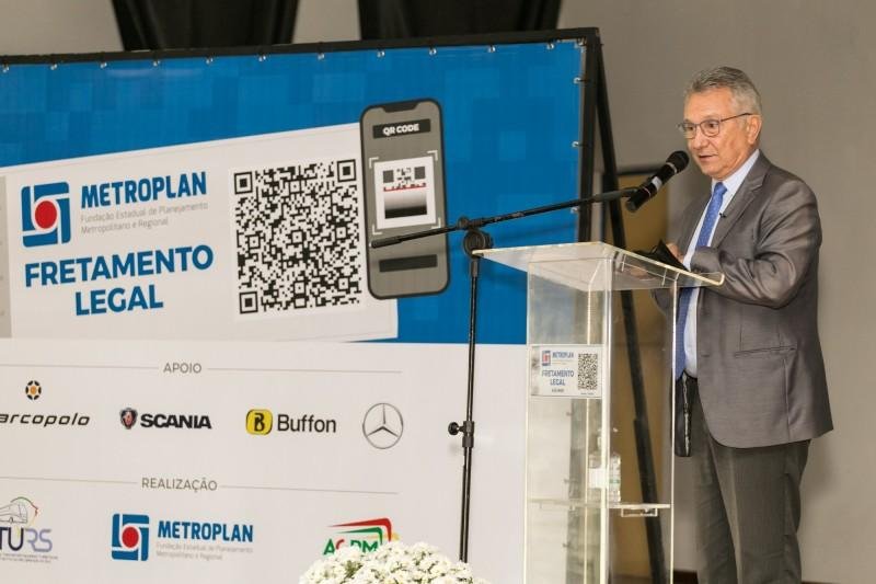 Busato deixar&aacute; o comando da secretaria de Desenvolvimento Urbano e Metropolitano