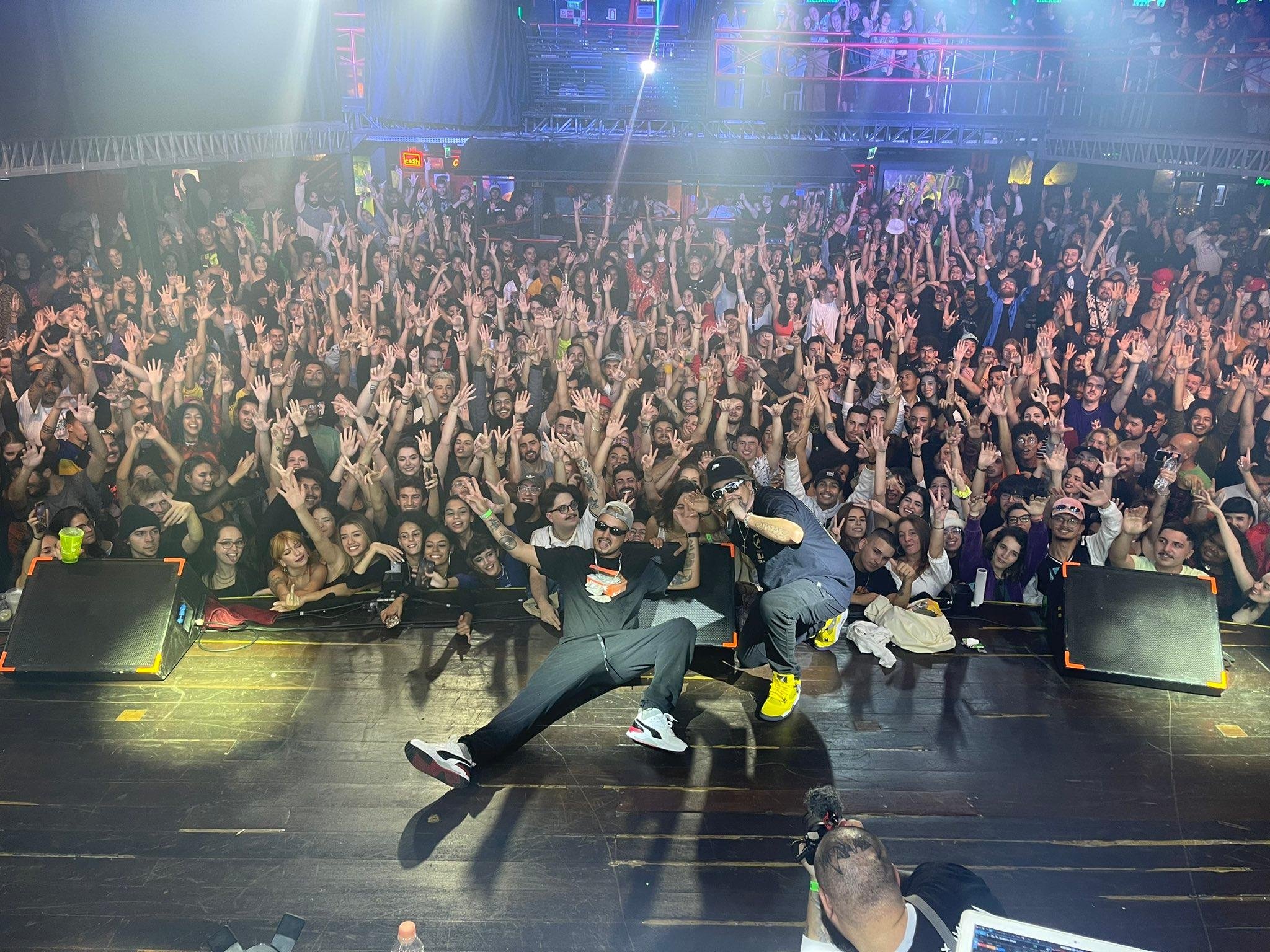 O show &eacute; uma viagem no tempo para o funk melody.