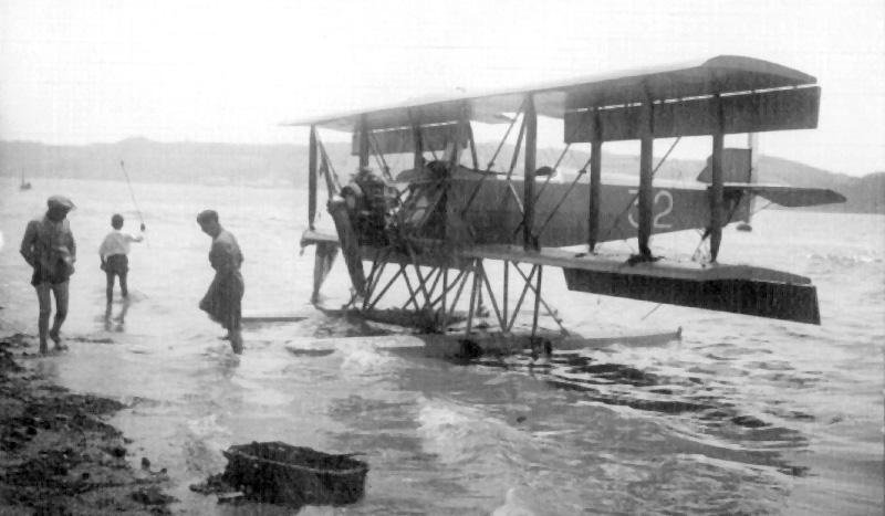 Seguiam os preparativos para a recep&ccedil;&atilde;o aos pilotos de Portugal.