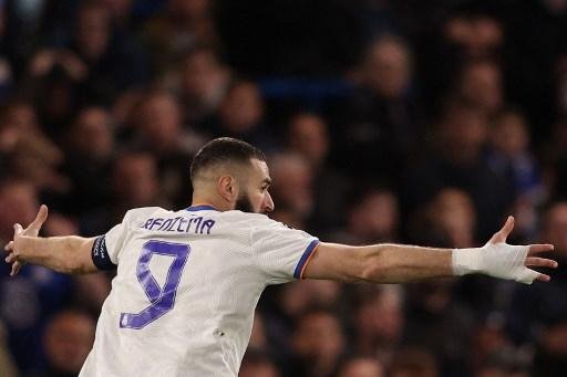 Benzema marca hat-trick e aproxima Real da semifinal da Champions