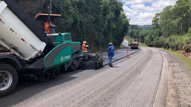 Servi&ccedil;os fazem parte do Plano de Obras 2021-2022 do governo e est&atilde;o divididos em dois trechos