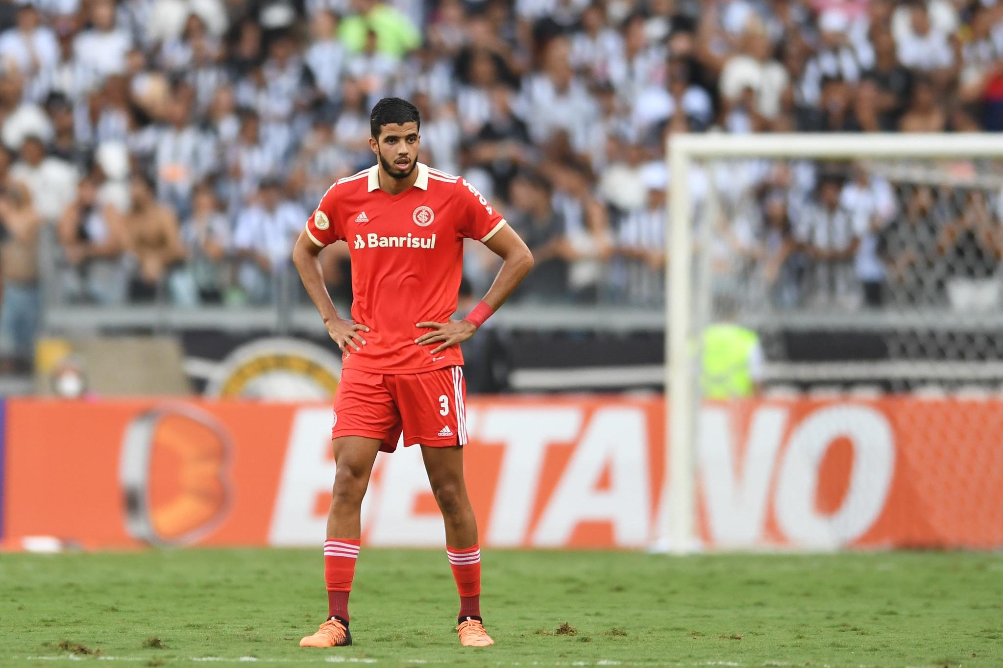 Kaique Rocha se lesionou na derrota para o Atl&eacute;tico-MG