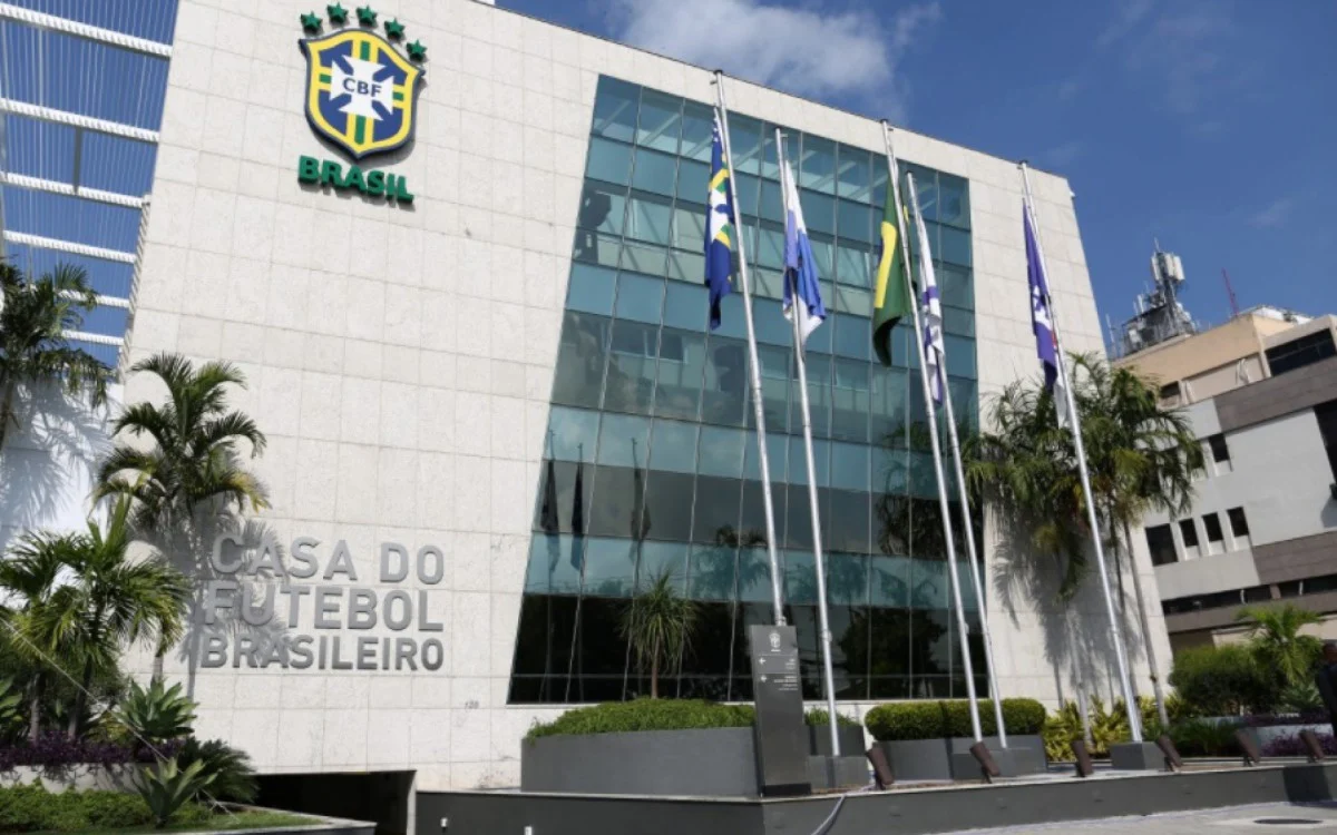 CBF ir&aacute; divulgar decis&otilde;es do VAR na S&eacute;rie B