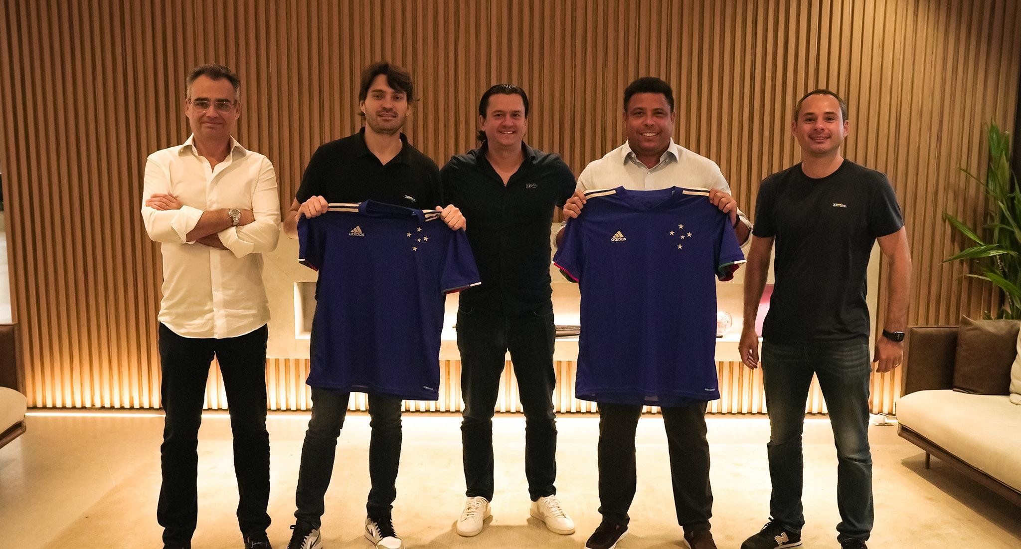 Ronaldo comprou o Cruzeiro no final de 2021