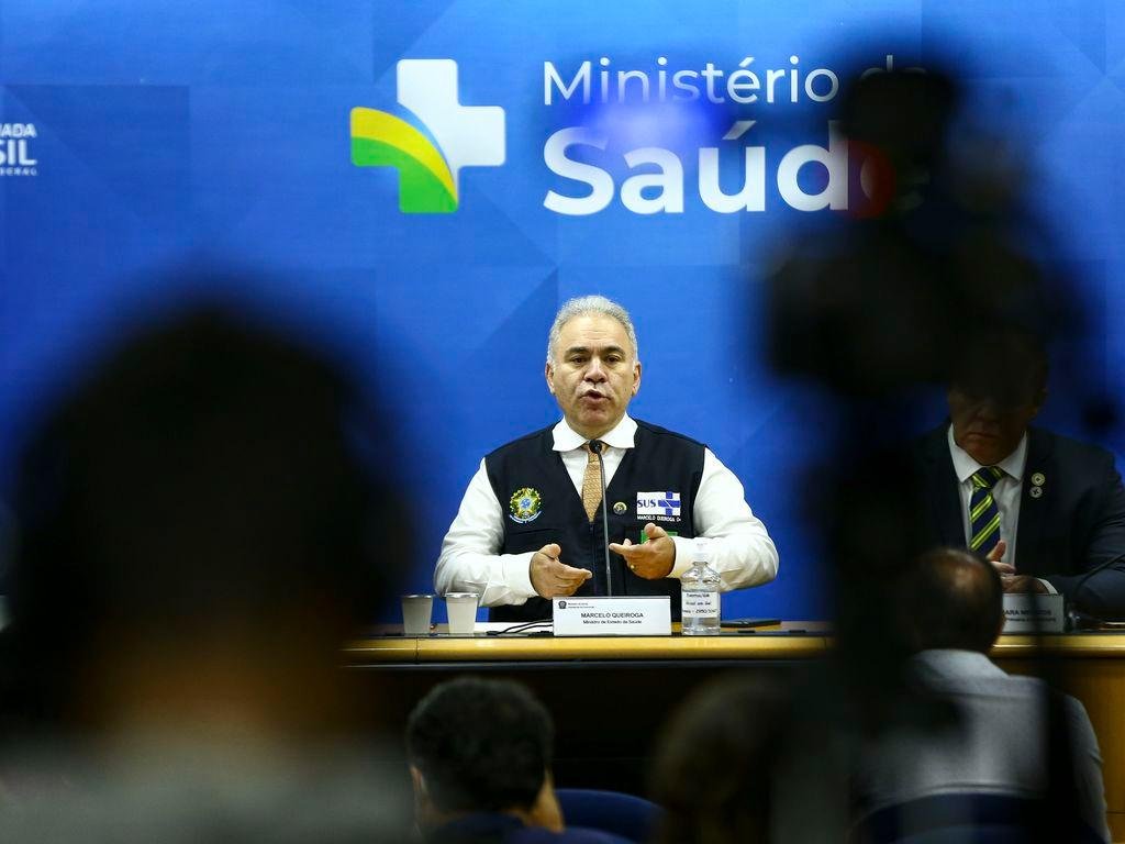 Ministro da Sa&uacute;de anunciou, no domingo, o fim da emerg&ecirc;ncia em sa&uacute;de p&uacute;blica de import&acirc;ncia nacional por causa da Covid-19