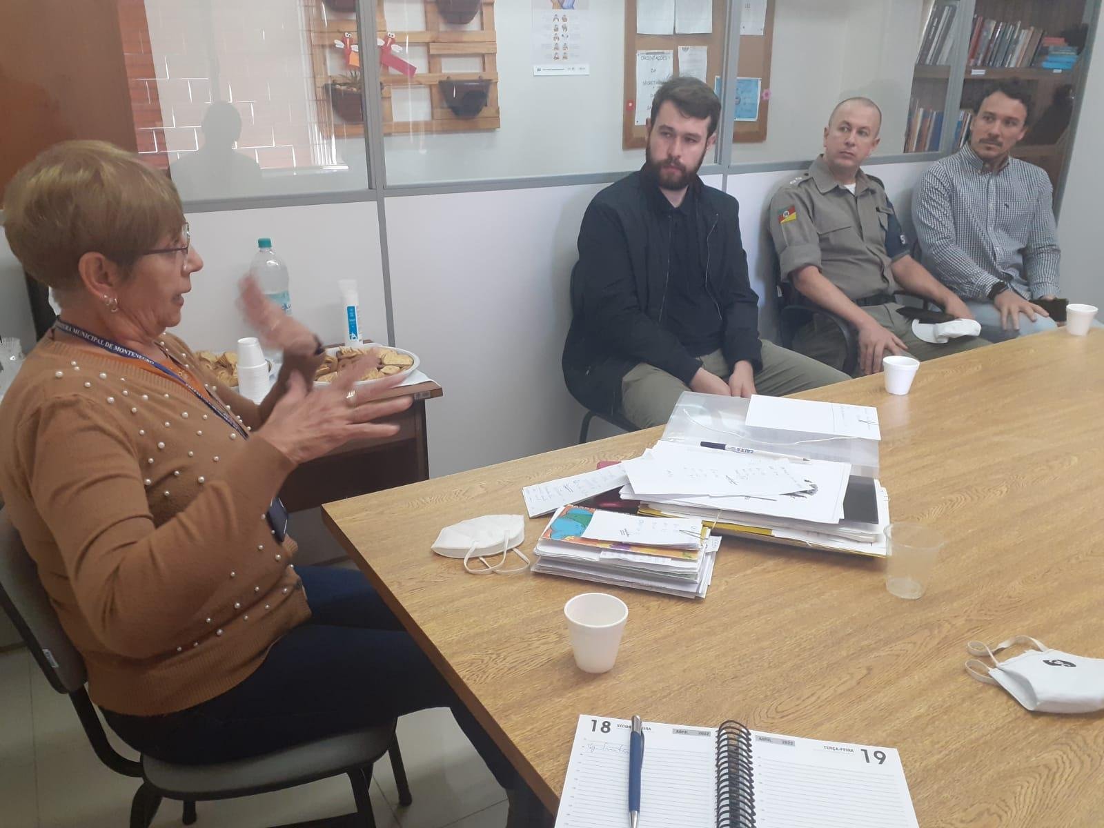 Grupo conta com representantes de diversos setores da prefeitura e entidades do munic&iacute;pio