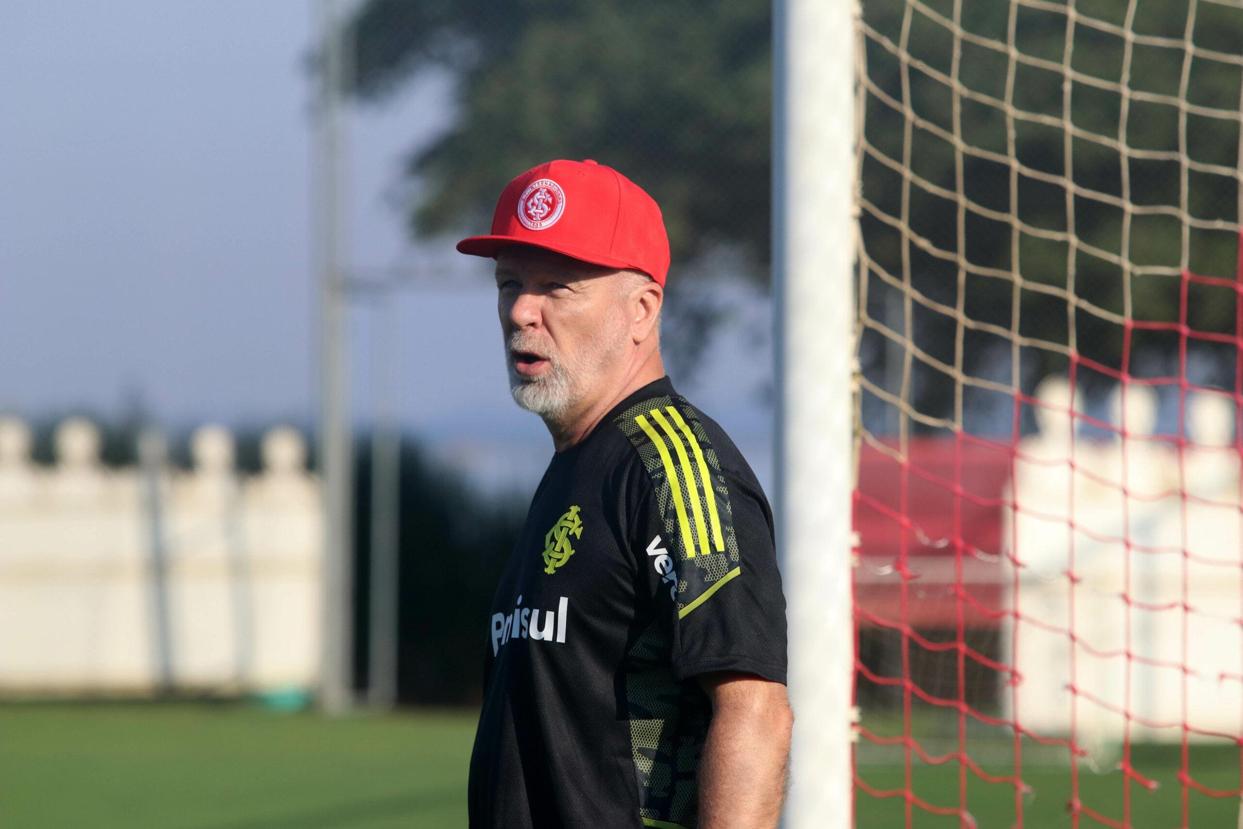 Mano Menezes vai estrear como t&eacute;cnico do Inter