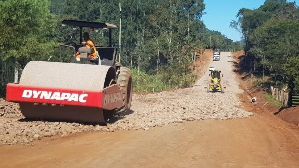 A pavimenta&ccedil;&atilde;o abrange 4,65 quil&ocirc;metros da rodovia