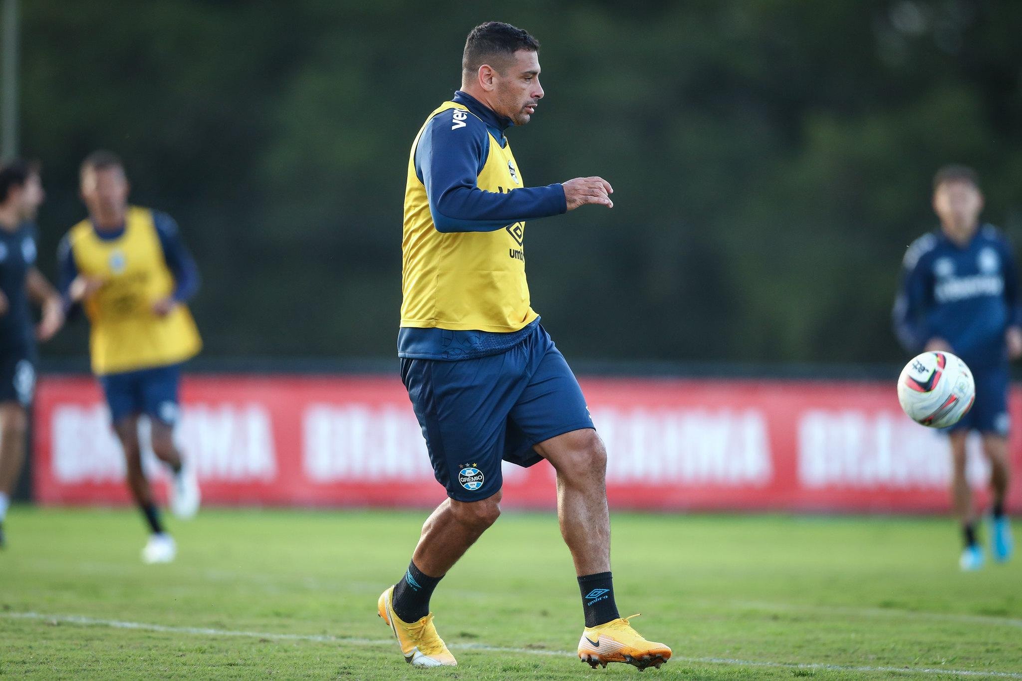 Diego Souza &eacute; a esperan&ccedil;a de gols do Tricolor