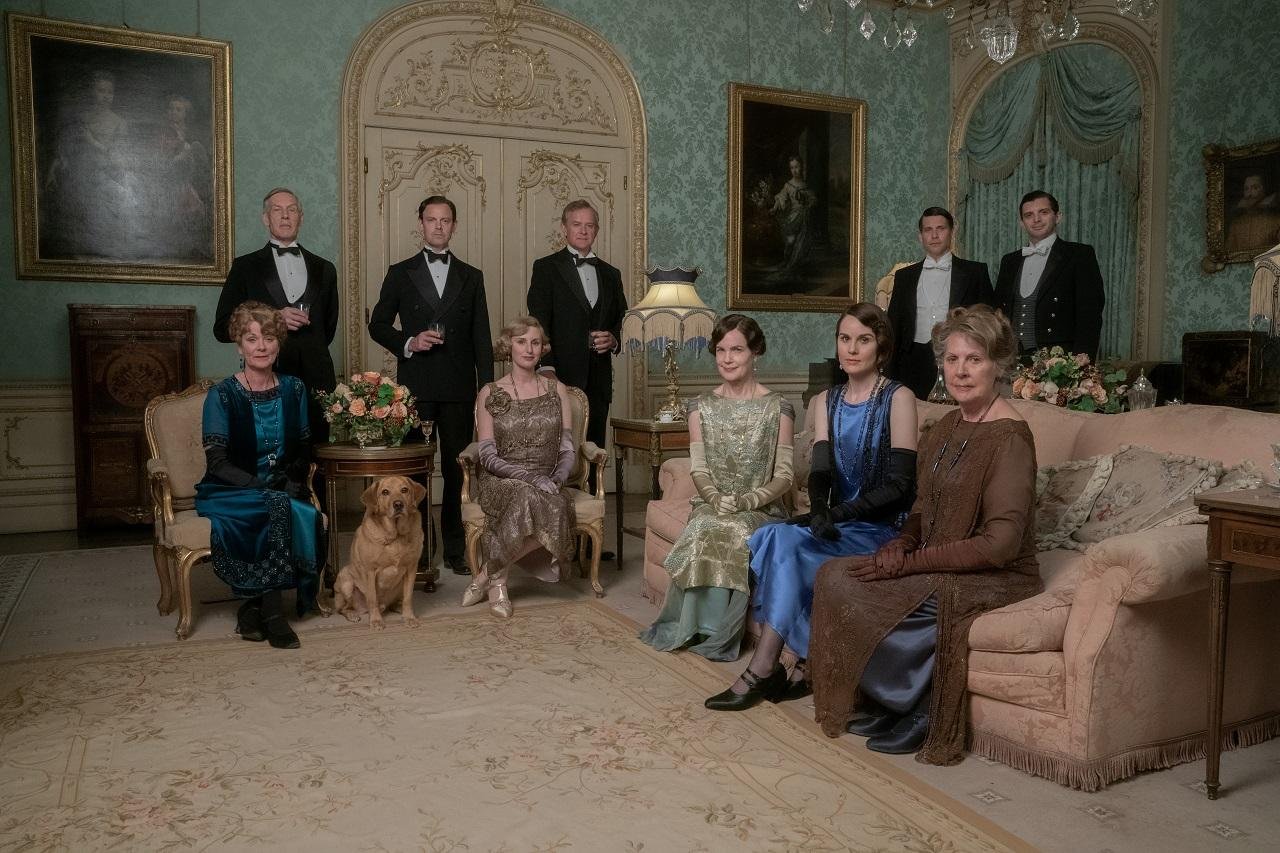 A fam&iacute;lia Crawley vive novos desafios e a revela&ccedil;&atilde;o de segredos em &lsquo;Downton Abbey II: Uma Nova Era&rsquo;