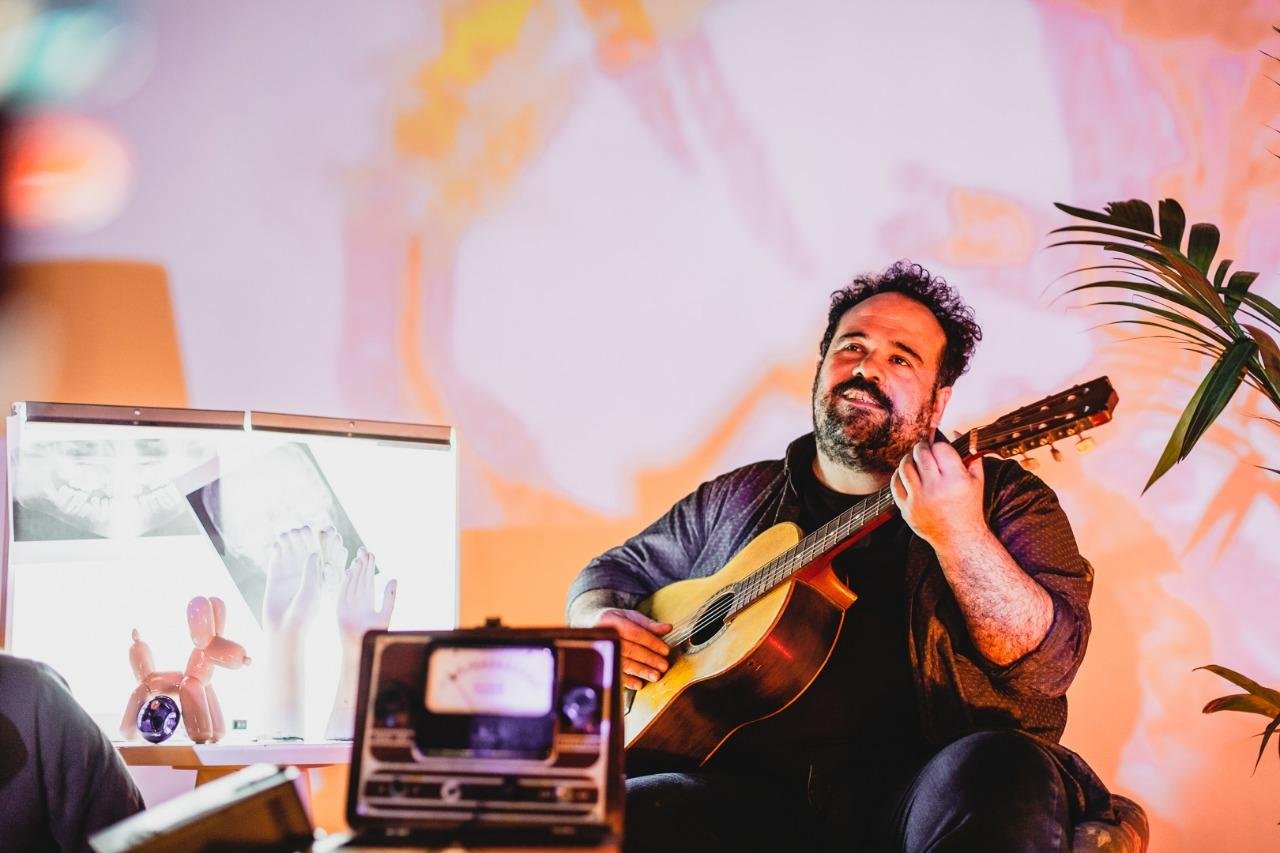 Show de Carlinhos Carneiro est&aacute; previsto para as 17h.