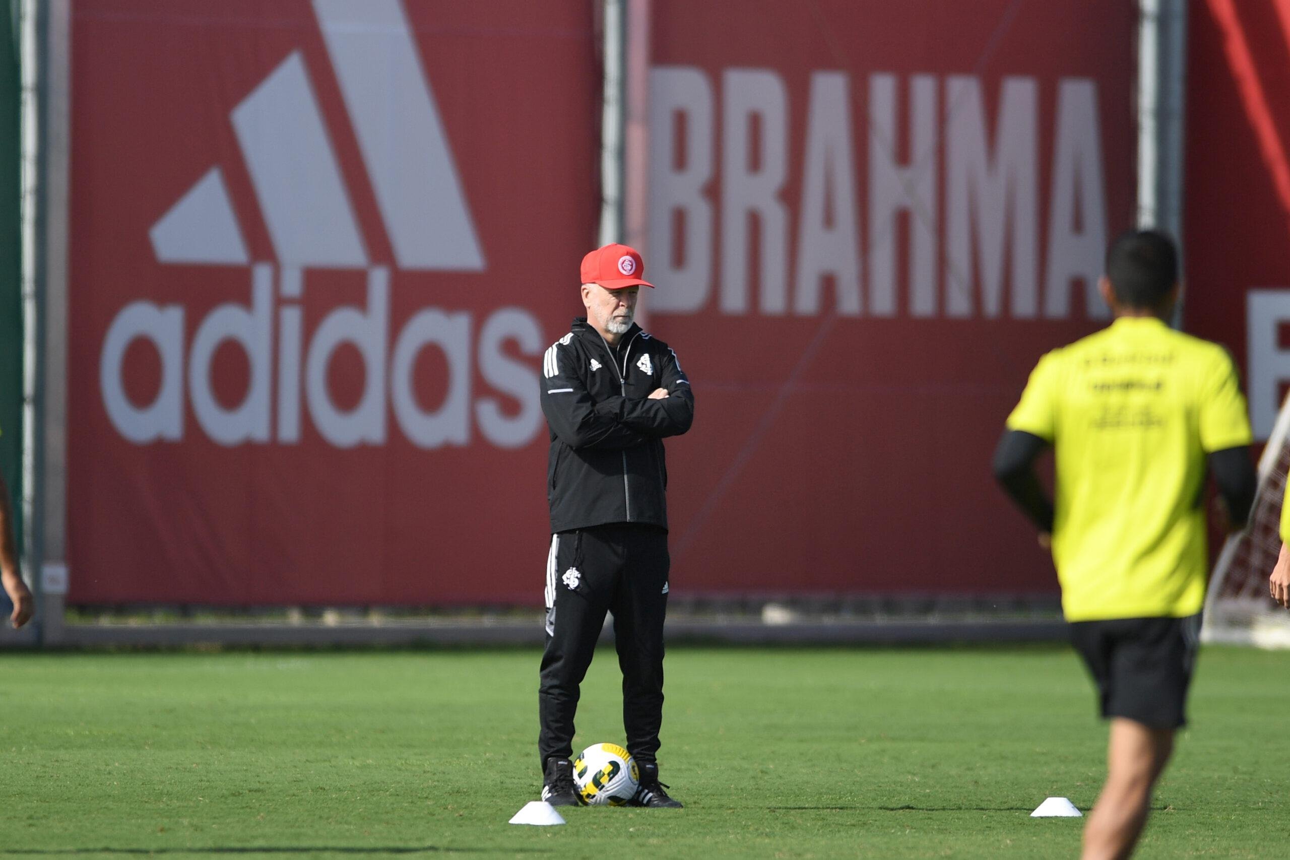 Mano Menezes far&aacute; a sua estreia no Beira-Rio