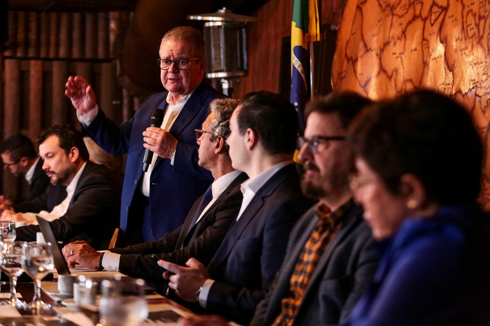 Ranolfo ir&aacute; se reunir com base aliada para discutir o tema