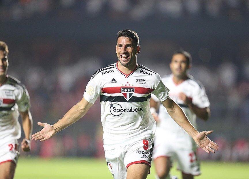 S&atilde;o Paulo venceu e passou o Inter no Brasileir&atilde;o